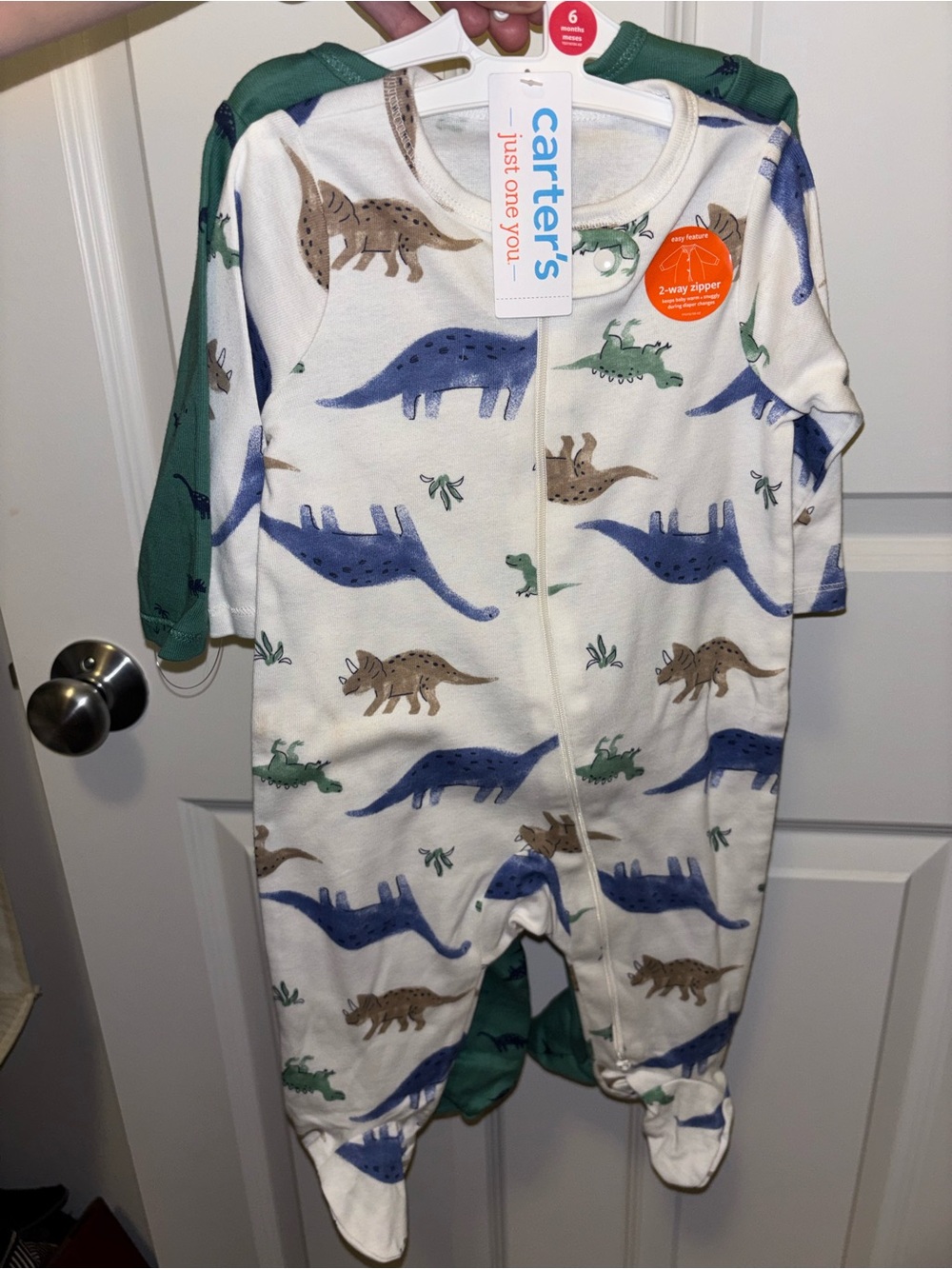 New 2PC carters pajamas set size 6m